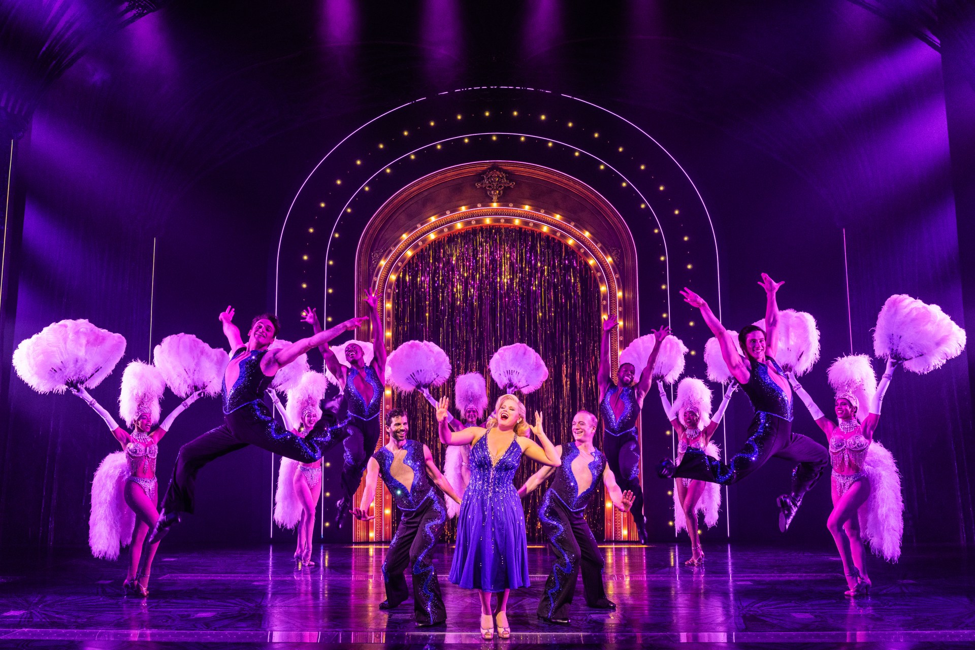 Book Death Becomes Her in New York