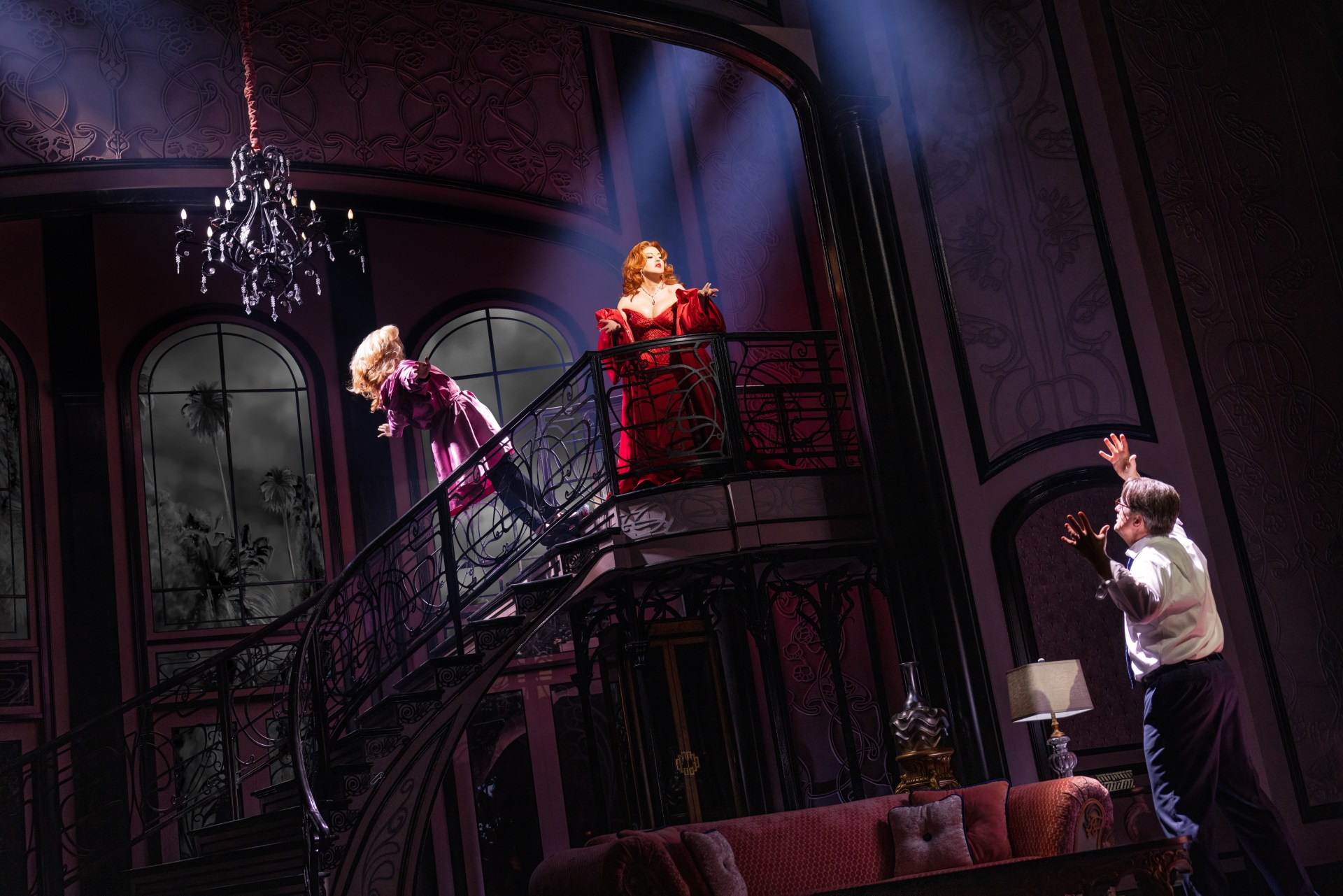 Book Death Becomes Her in New York