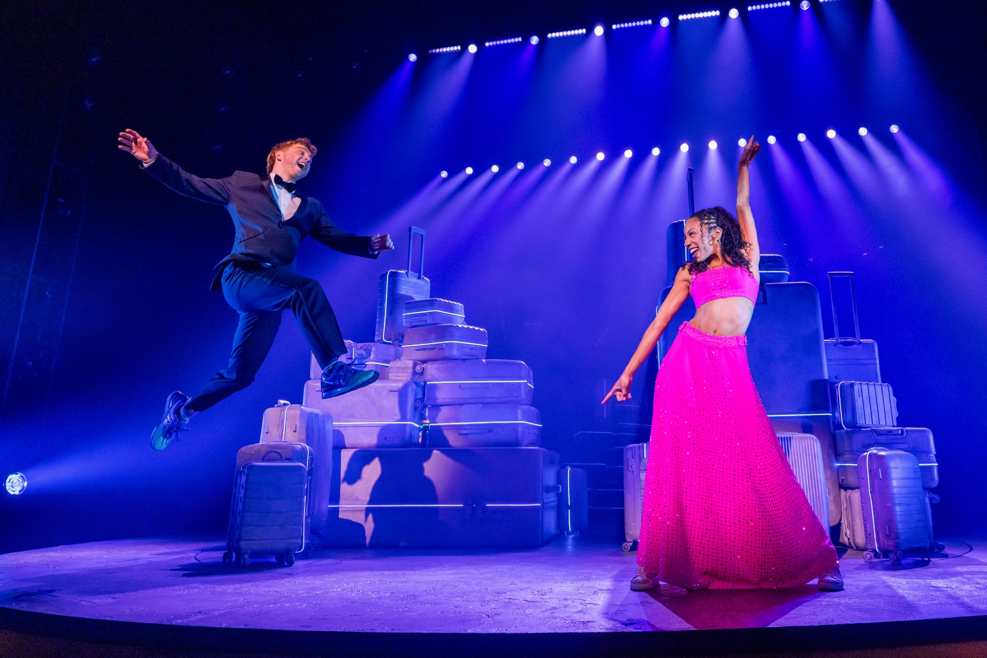Book Two Strangers (Carry a Cake Across New York) in New York