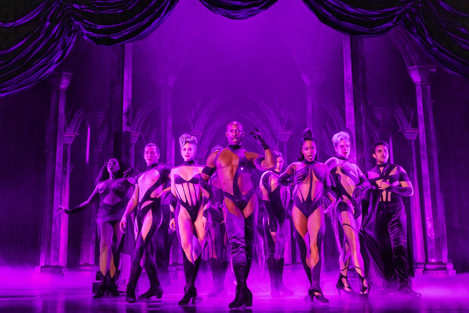 Book Death Becomes Her in New York